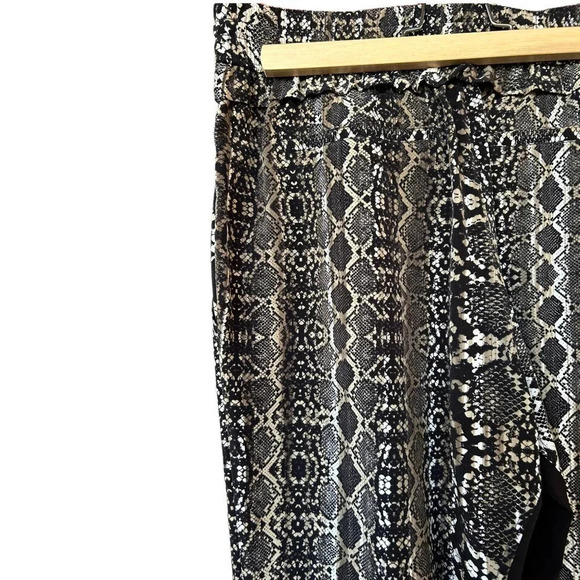 Kenneth Cole New York Cara Silken Snakeskin Drawstring Ankle Pants Size Small - Picture 5 of 8